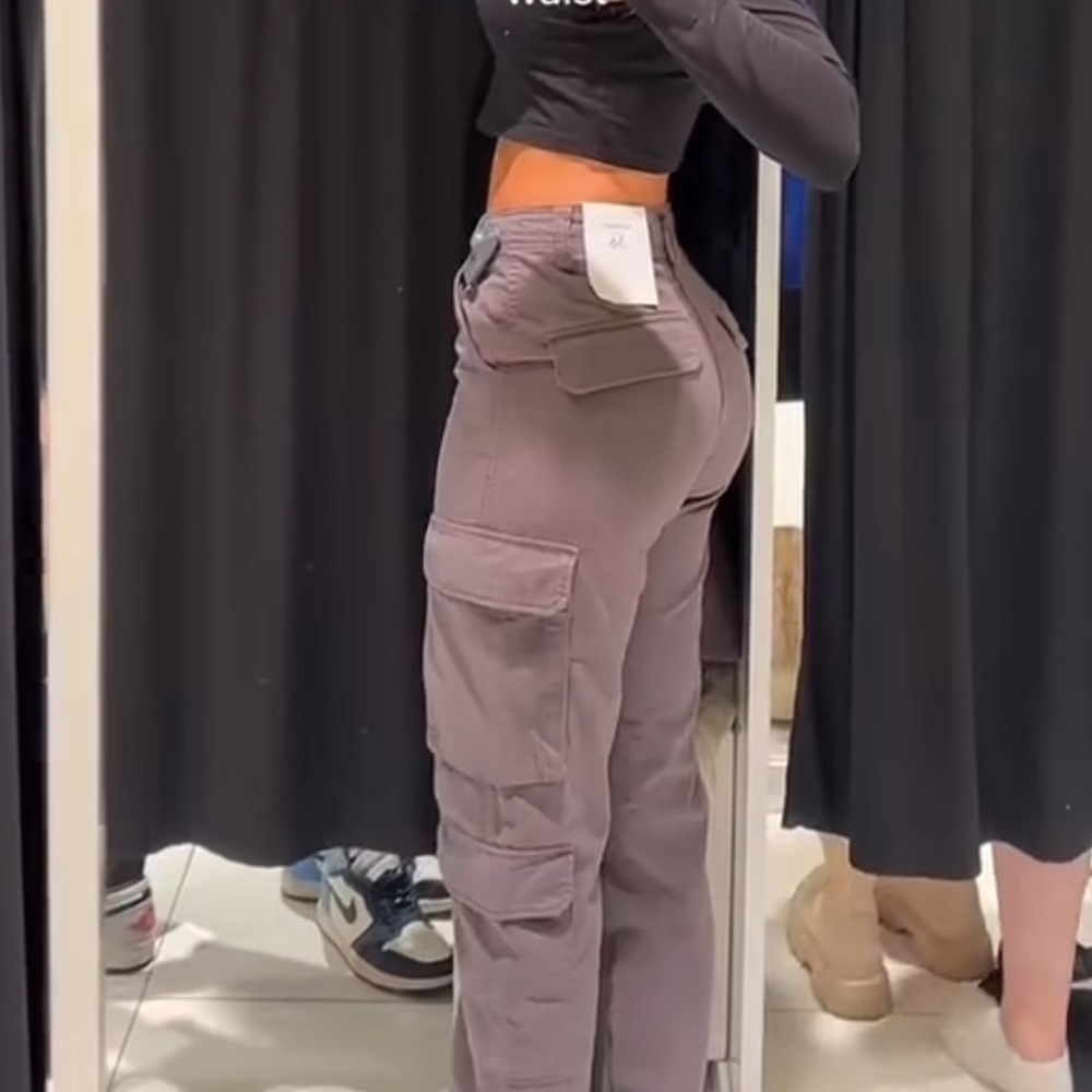 Stradivarius cargo pants in grey straight leg